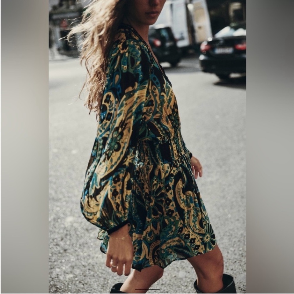 M. SHORT PRINTED DRESS WITH TWO-MATERIAL TRIM - Picture 4 of 12